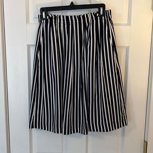 J. Crew Mercantile Pleated Skirt - Size 6